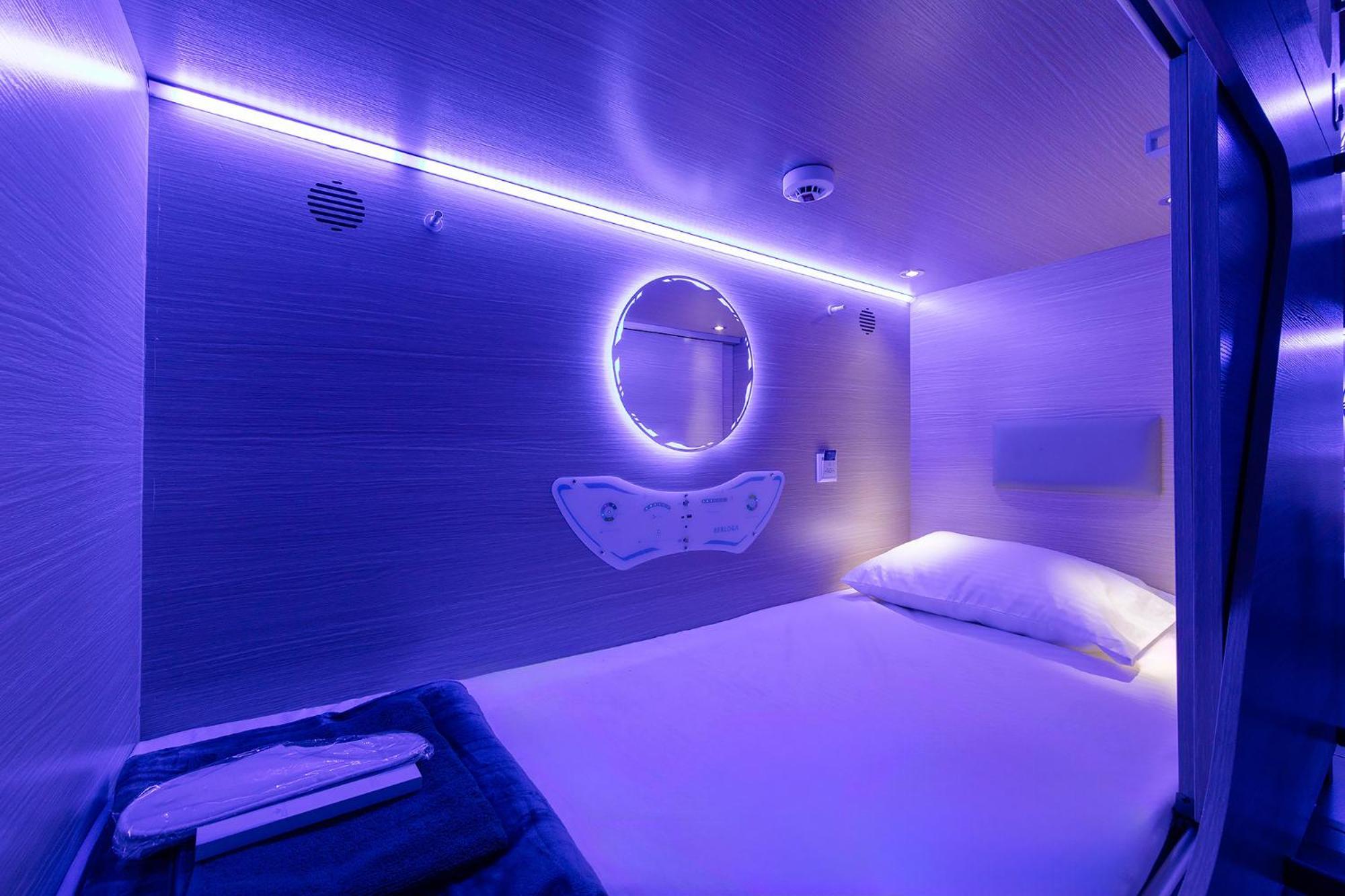 Hotel Berloga Capsules Jbr Dubái Exterior foto